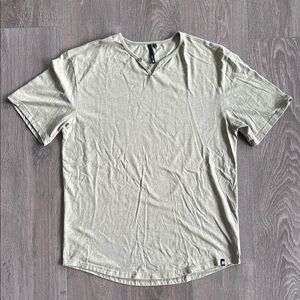 Joe’s Jeans Light Green Short Sleeve Tee with Crew Neck Size Large